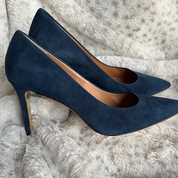 Tory Burch Elana Navy Suede Pumps - Picture 3 of 16